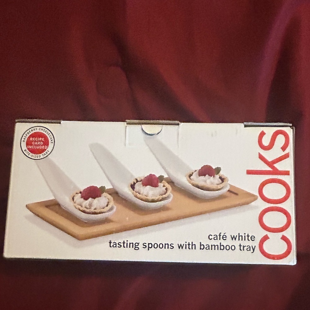 Cooks Café White Tasting Spoons with Bamboo Tray